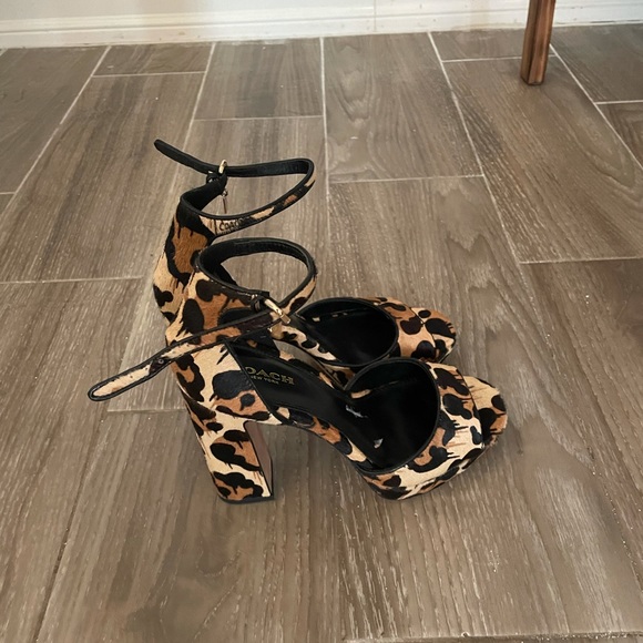 Heels - Picture 2 of 3